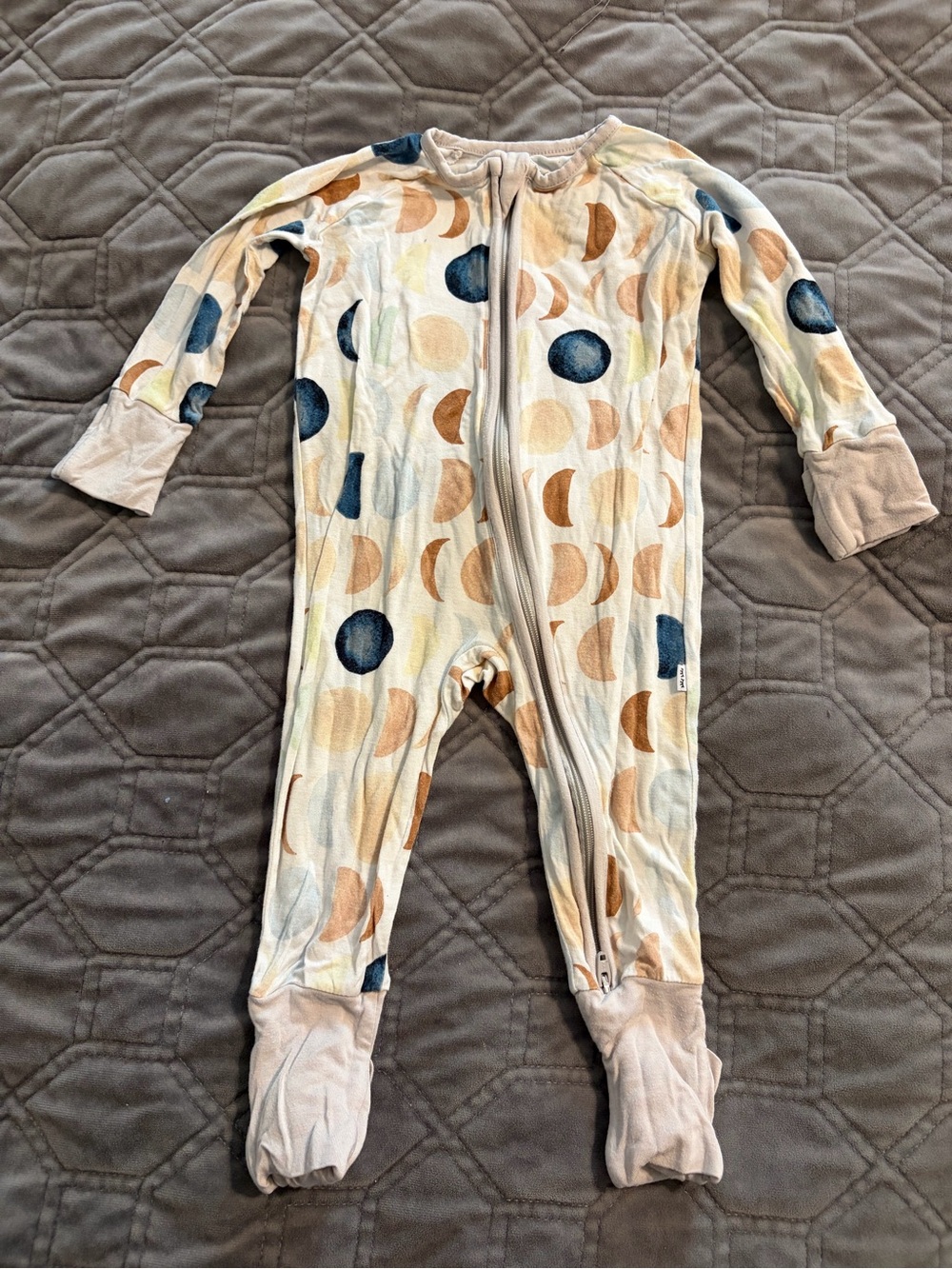 Little Sleepies 3-6 month Luna Neutral Zippy